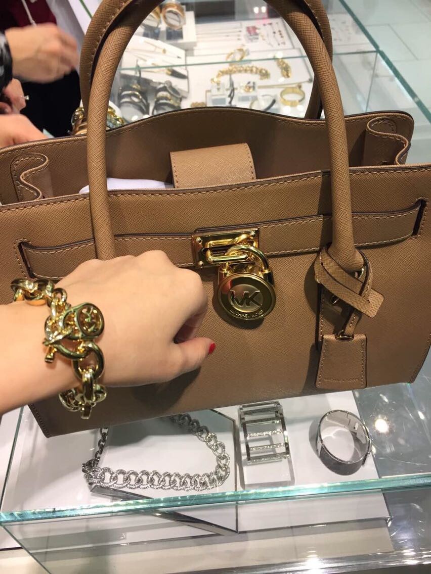 MK中号金锁头包,最新款颜色,4000包邮价!